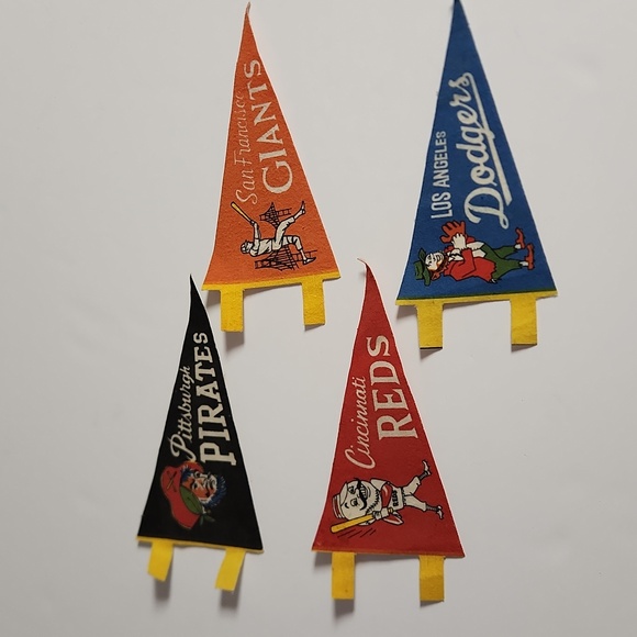 Vintage baseball team small pennant flags - Picture 2 of 11